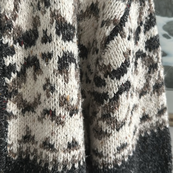 Rustic Looking Outdoor Sweater/Cardigan ..Unisex - Picture 2 of 10